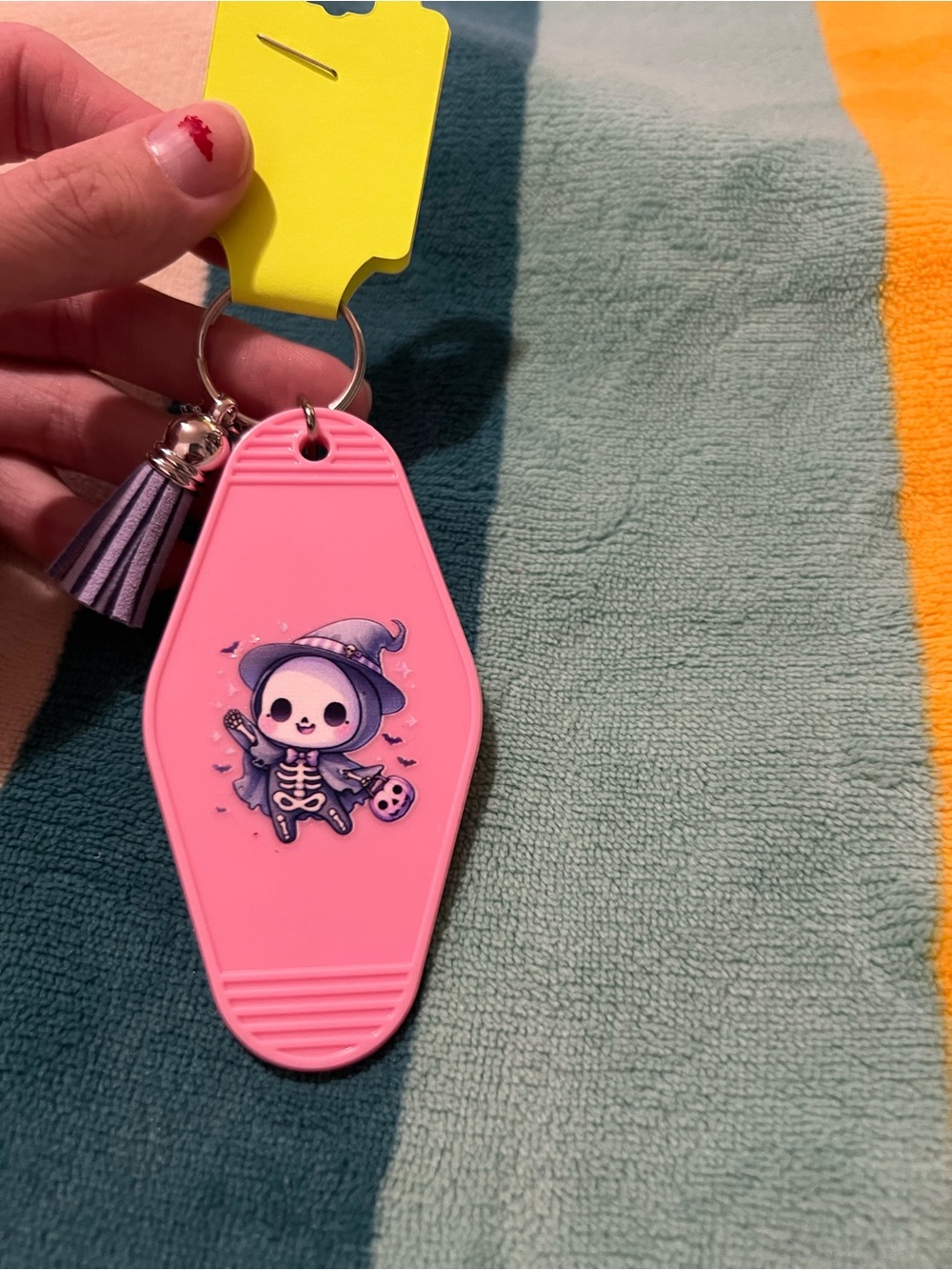 Cute Skeleton Keychain 💀 - Picture 2 of 3